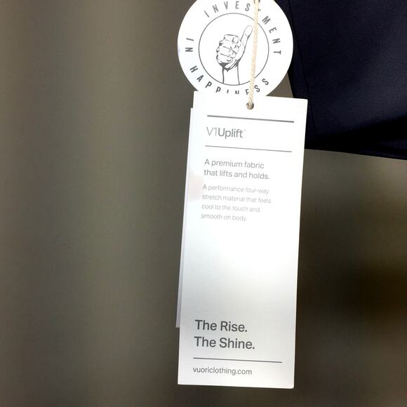 NWT Vuori Evolve Squareneck Bra Charcoal Large - Picture 4 of 6